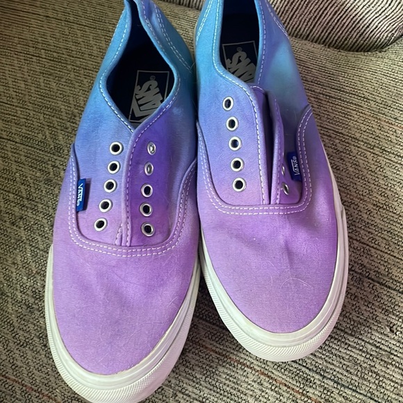 Brand new size 9 vans - Picture 1 of 3